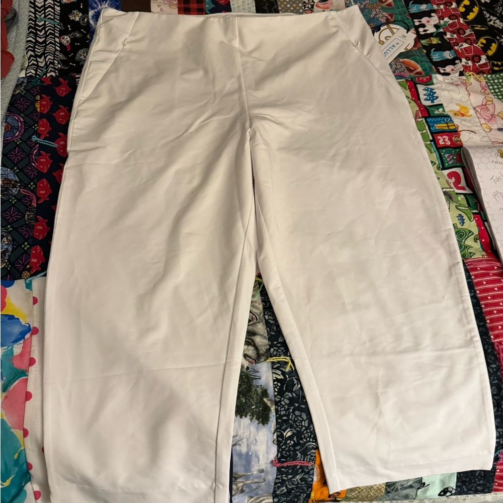 A pair of Tail capris